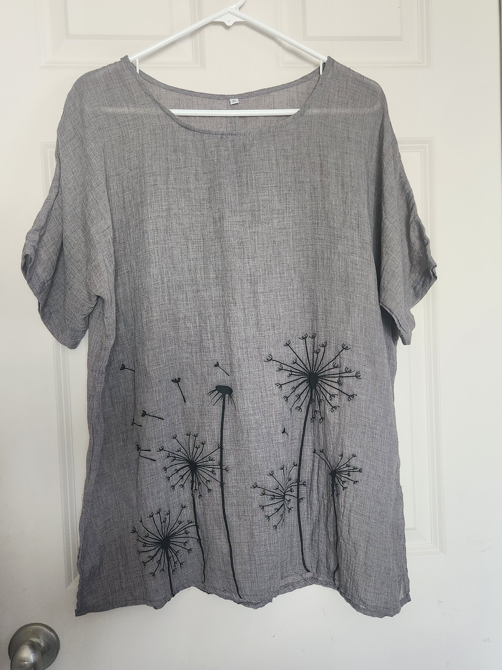 Gray Dandelion Print Short Sleeve Tunic